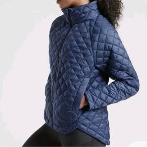 New Athleta Whisper Featherless Jacket Size Large